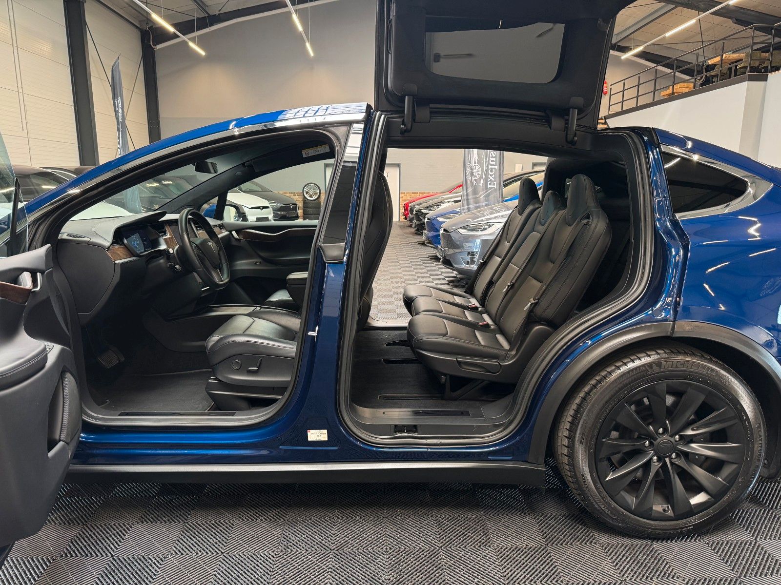 Tesla Model X MODEL X 100D | ENHANCED AP | MCU2 | 7 SEATS |