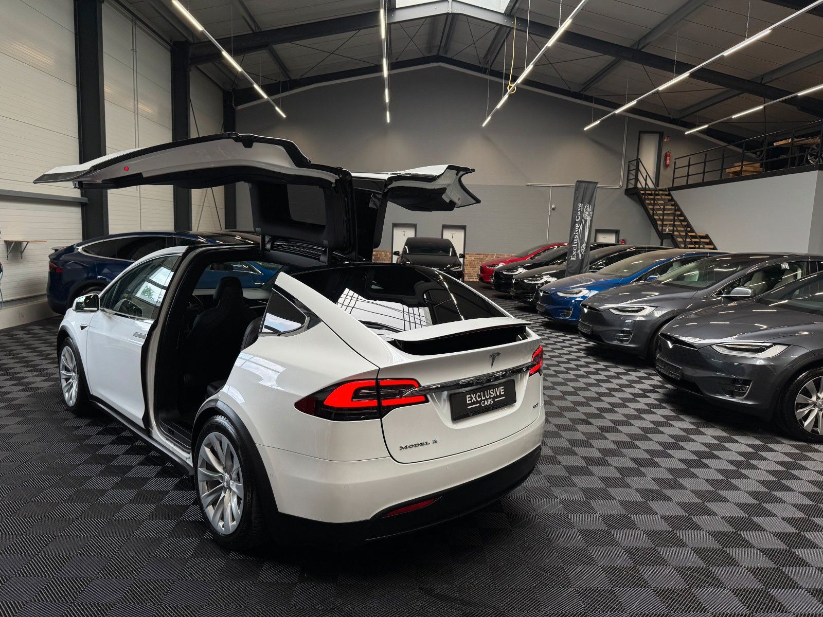 Tesla Model X MODEL X 100D | MCU2 | CCS | ASH WOOD |