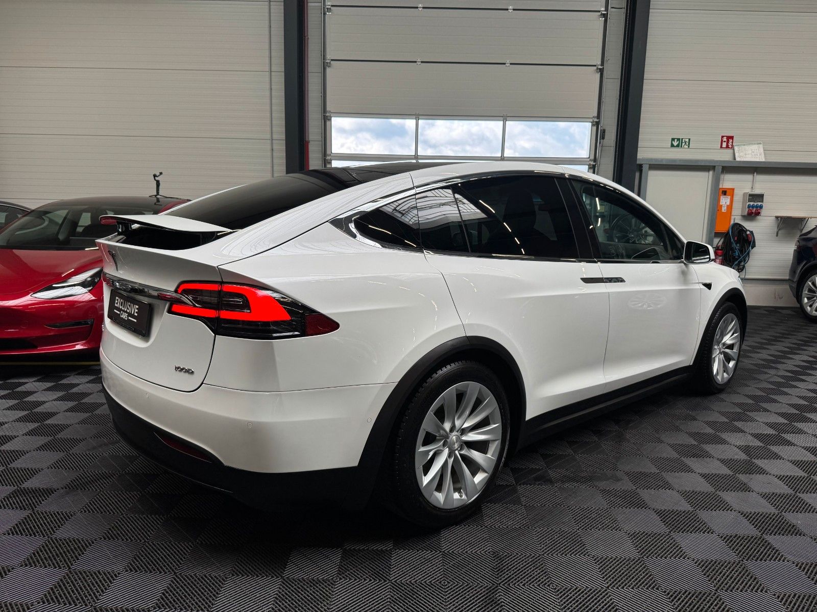 Tesla Model X MODEL X 100D | MCU2 | CCS | ASH WOOD |