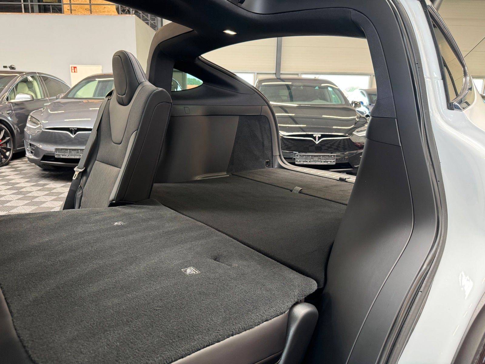 Tesla Model X MODEL X 100D | MCU2 | CCS | ASH WOOD |