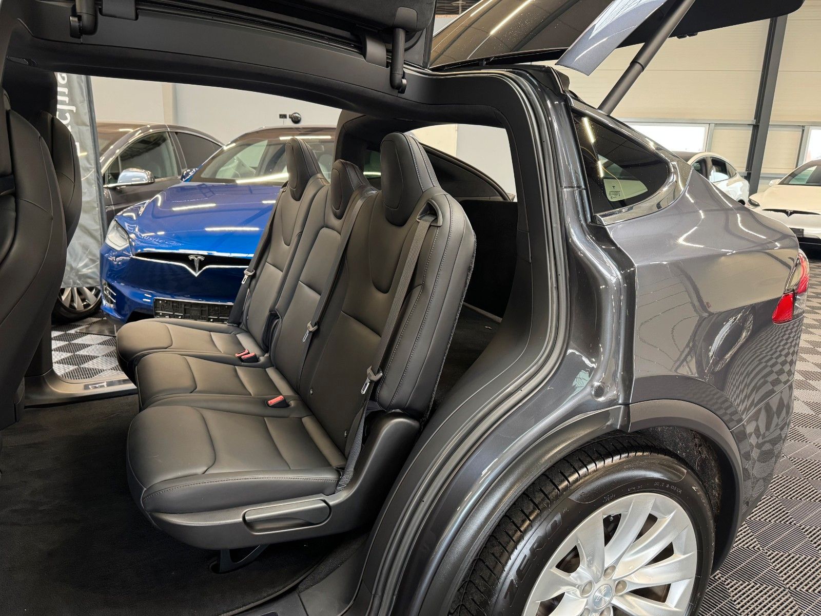 Tesla Model X MODEL X 75D | ENHANCED AP | MCU2 | CCS |