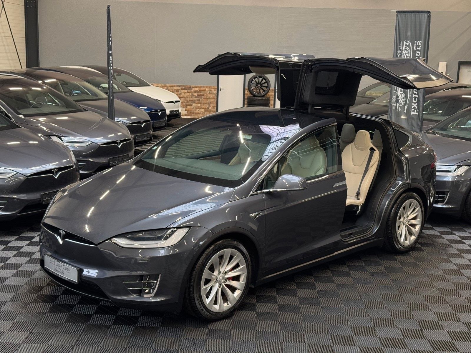 Tesla Model X MODEL X RAVEN PERFORMANCE | 6SEAT | CCS