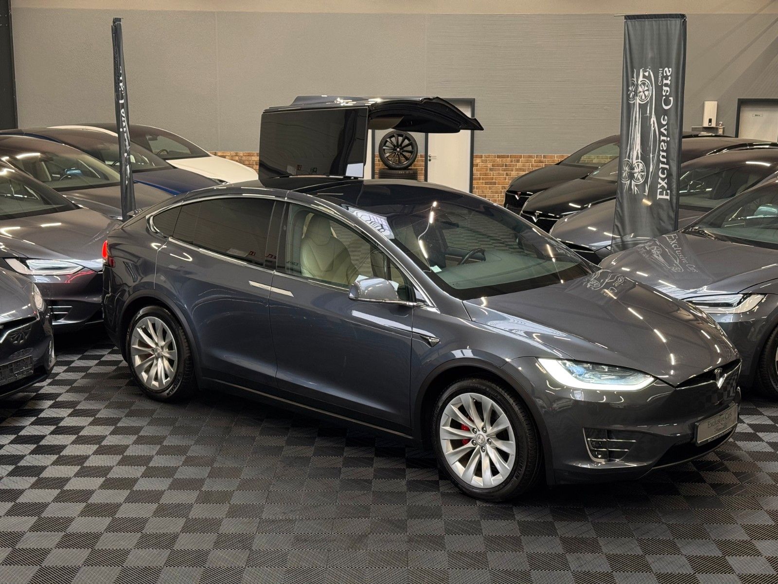 Tesla Model X MODEL X RAVEN PERFORMANCE | 6SEAT | CCS