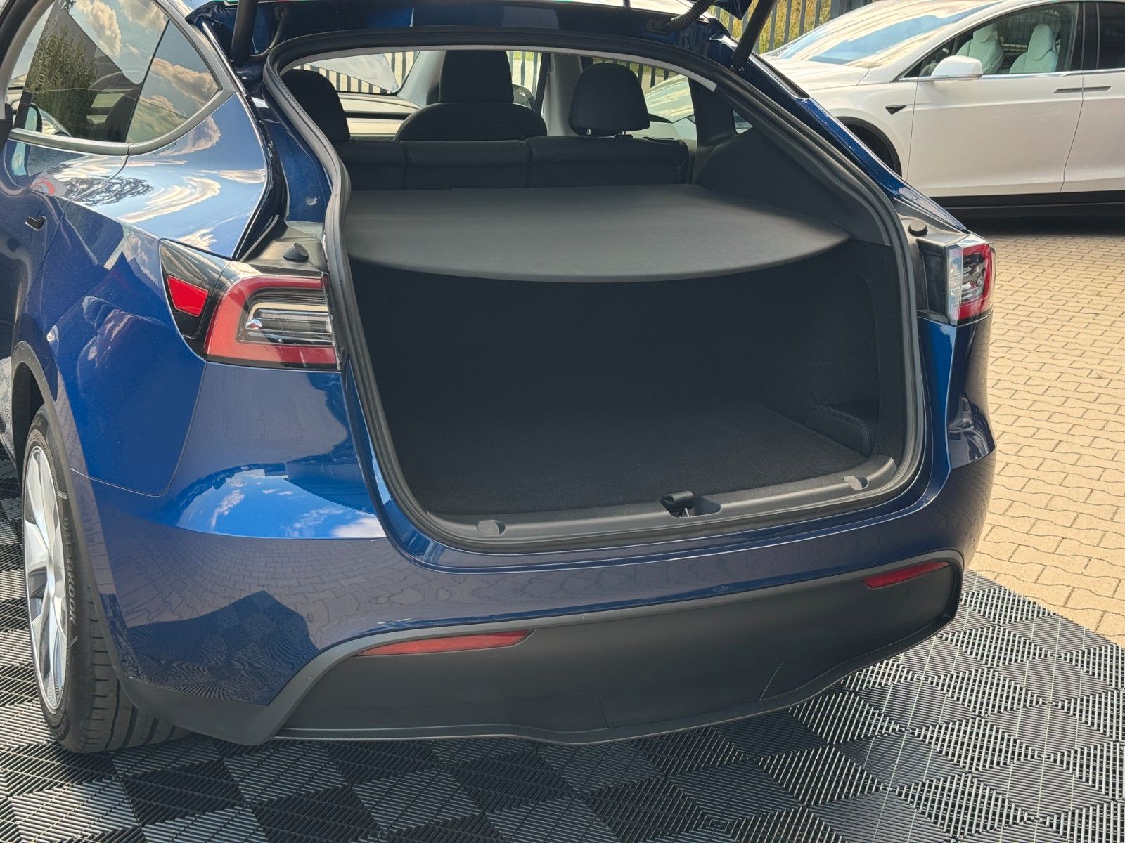 Tesla Model Y MODEL Y LONG RANGE | AMD RYZEN | AP HW 3.0 |AHK