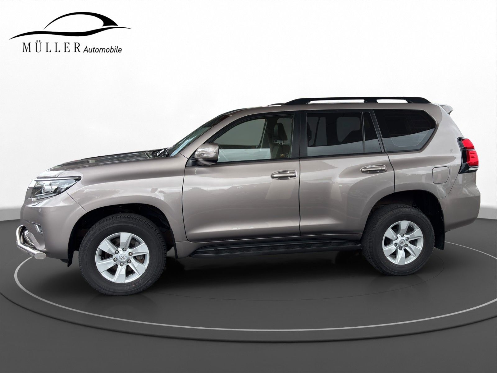 Toyota Land Cruiser Land Cruiser Luxury Leder Sitzlüftung CarPlay