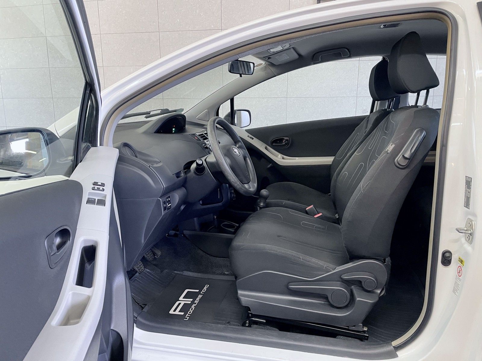 Toyota Yaris Yaris 1.0 Terra - Klimaanlage