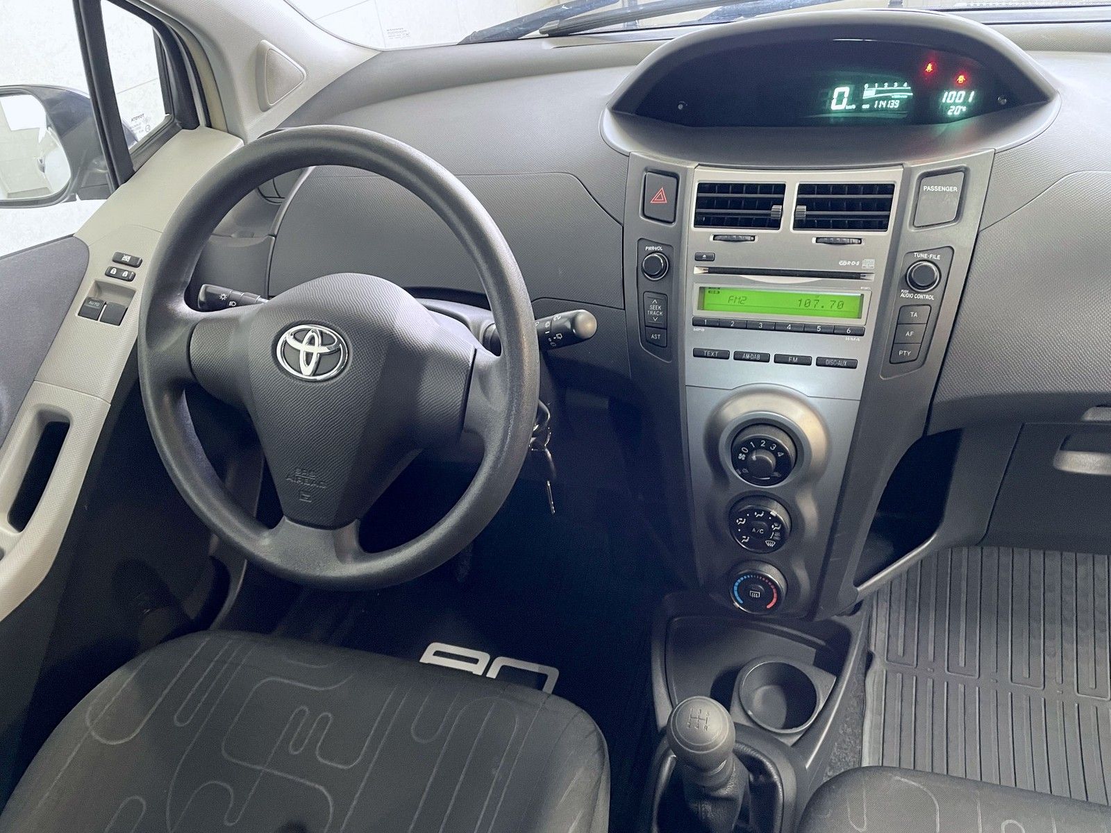Toyota Yaris Yaris 1.0 Terra - Klimaanlage