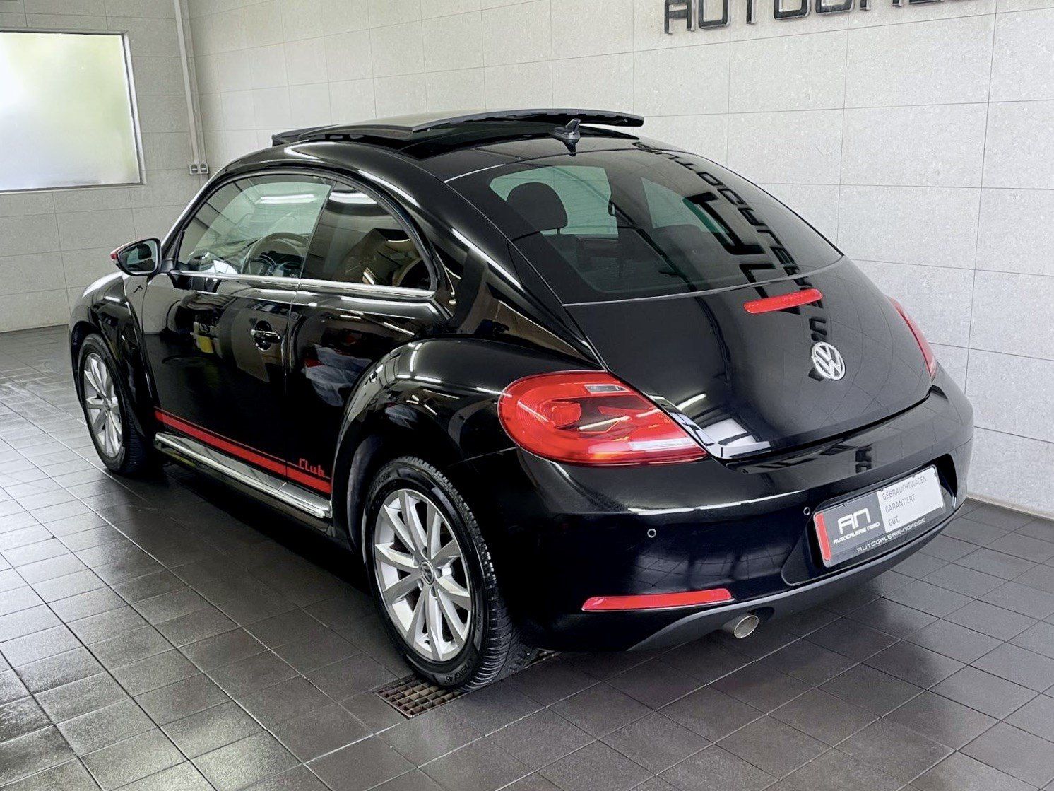 Volkswagen Beetle Beetle Lim. Club Navi+Pano+MFL+SHZ