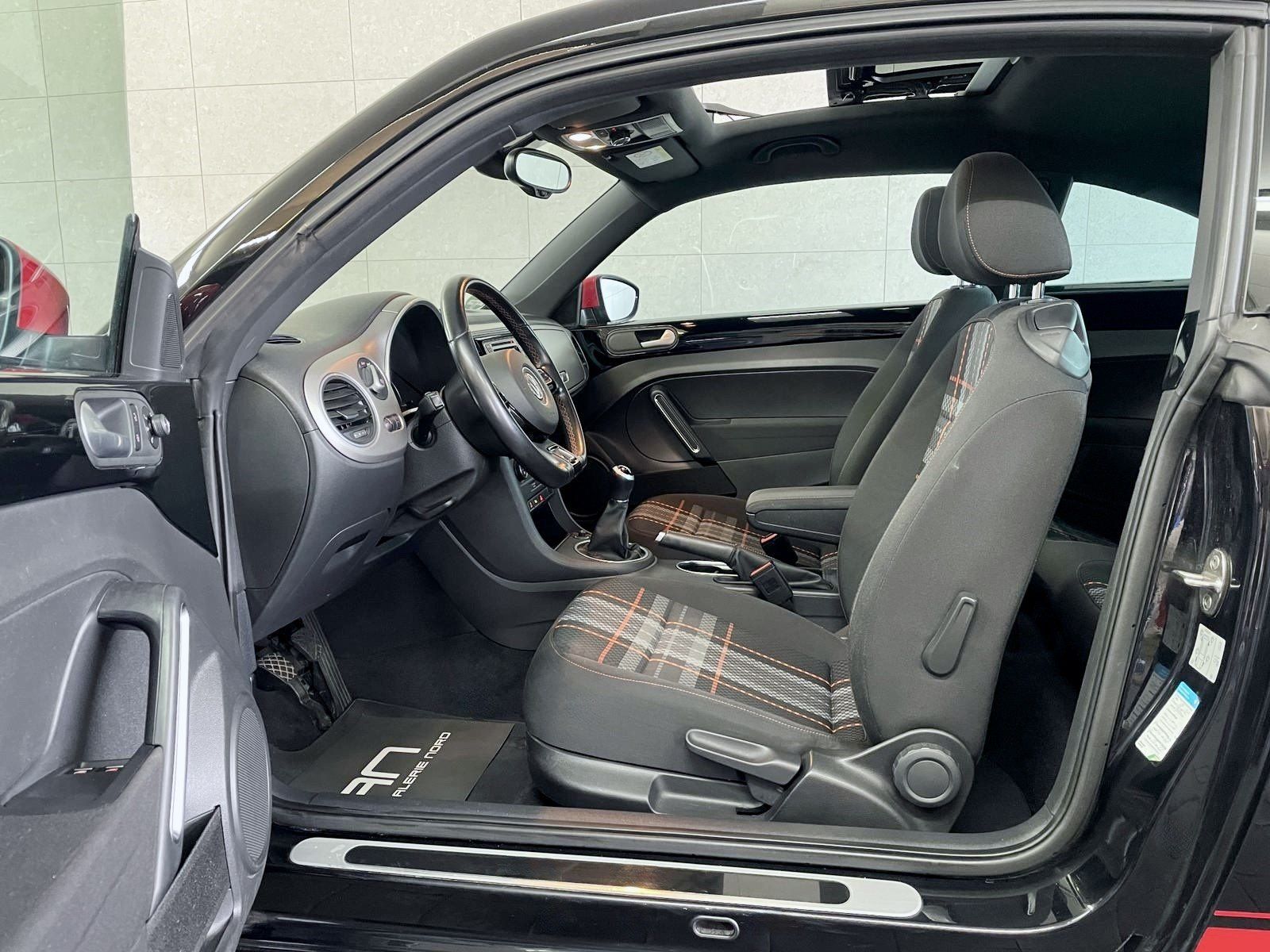 Volkswagen Beetle Beetle Lim. Club Navi+Pano+MFL+SHZ