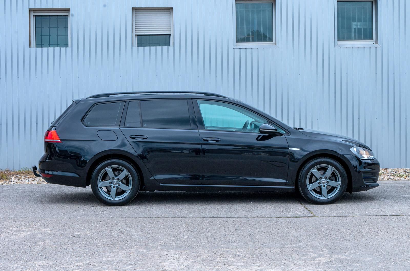 Volkswagen Golf Golf 1.6 TDI,AHK,Sitzhzg.,Bluetooth