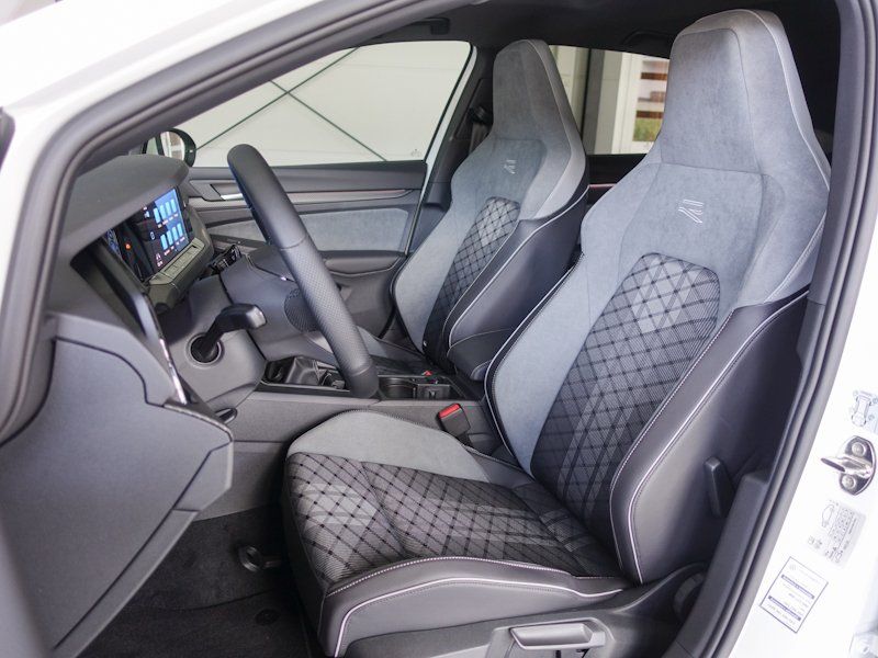 Volkswagen Golf Golf 8 1.5 TSI R-Line
