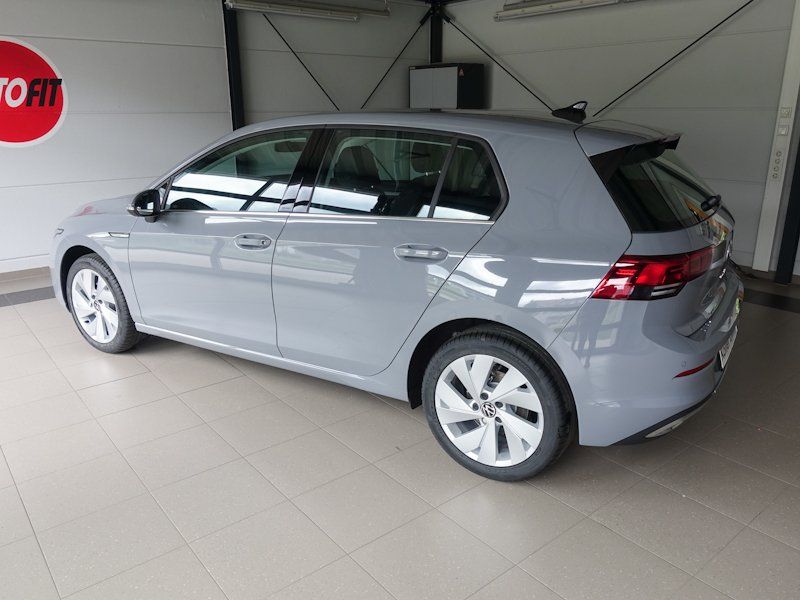 Volkswagen Golf 8 1.5 TSI Style +ACC+PDC+App-Connect+LED