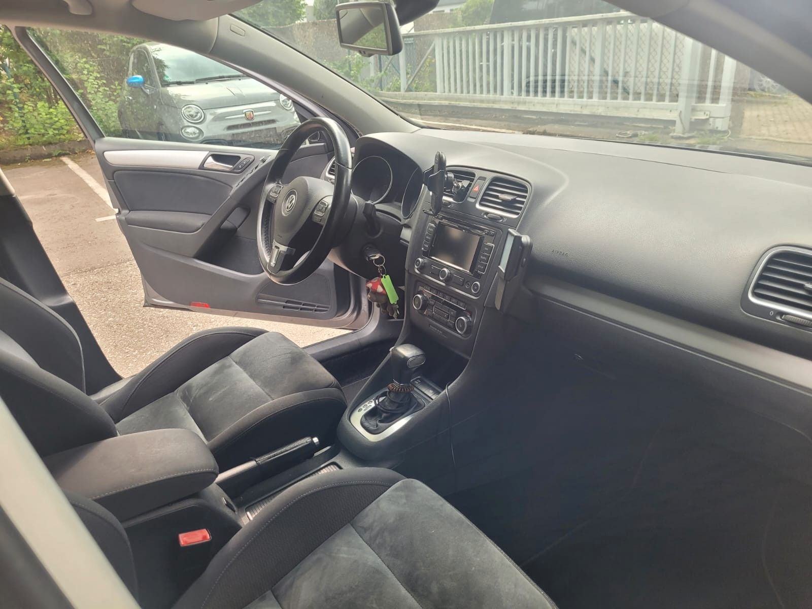 Volkswagen Golf Golf VI Highline Rentnerfahrzeug