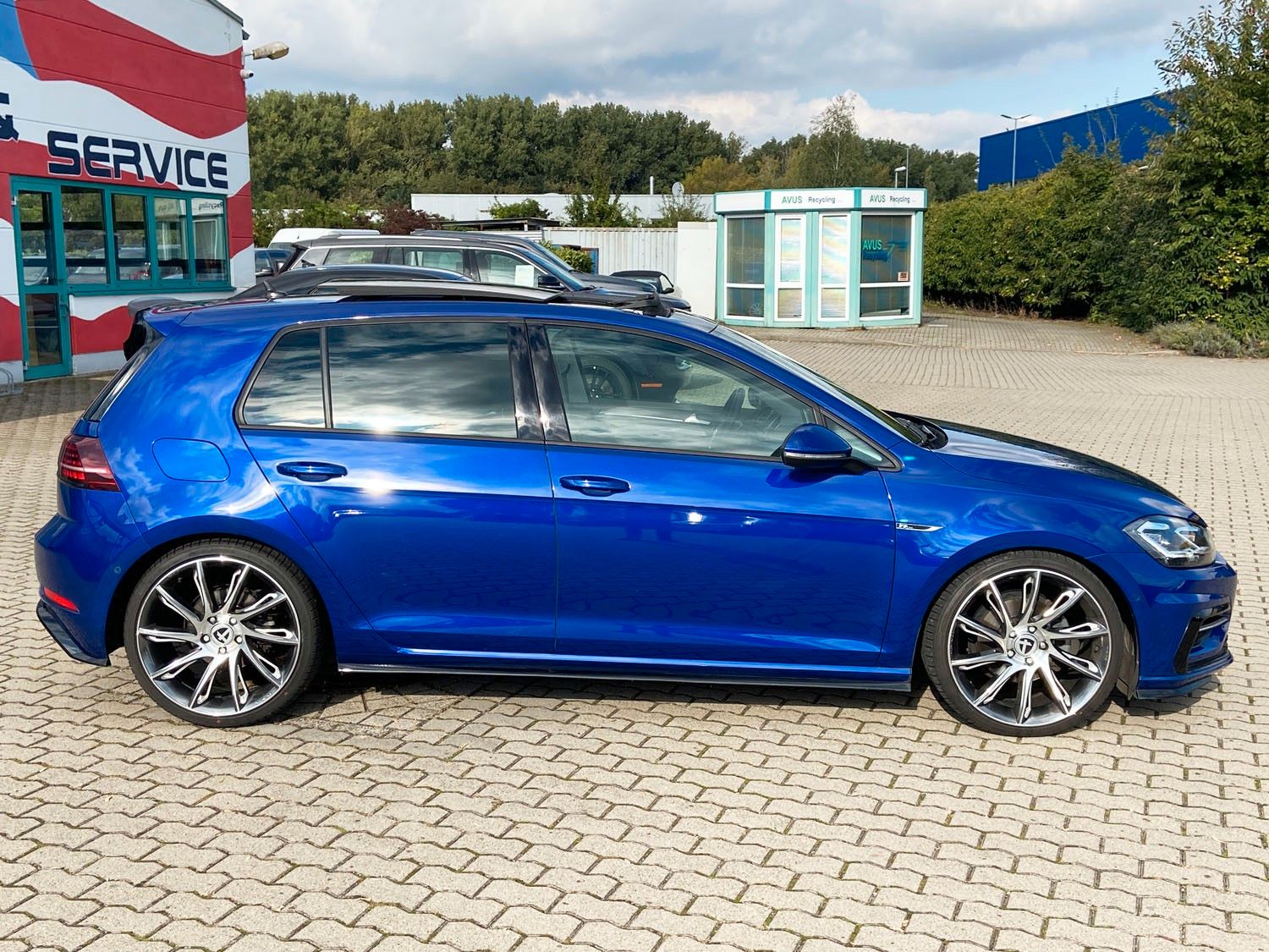Volkswagen Golf Golf VII 1,5 TSI Highline|R-LINE|PANO|19&quot;TOMASON