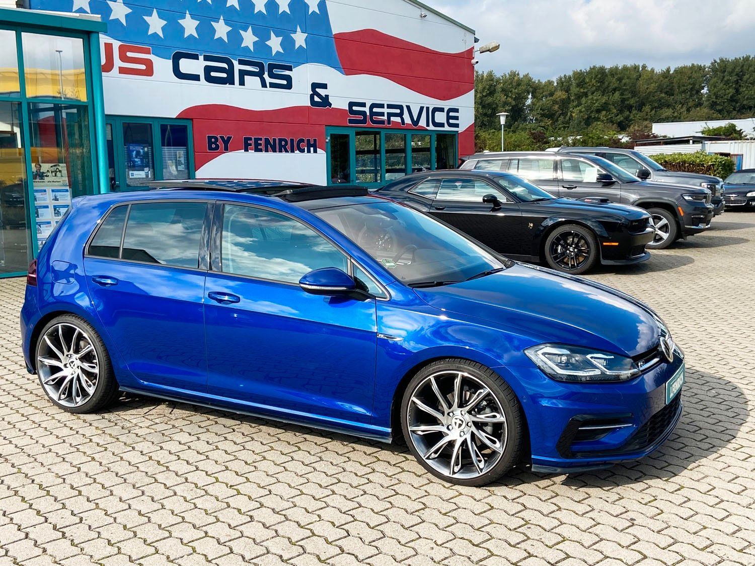 Volkswagen Golf Golf VII 1,5 TSI Highline|R-LINE|PANO|19&quot;TOMASON