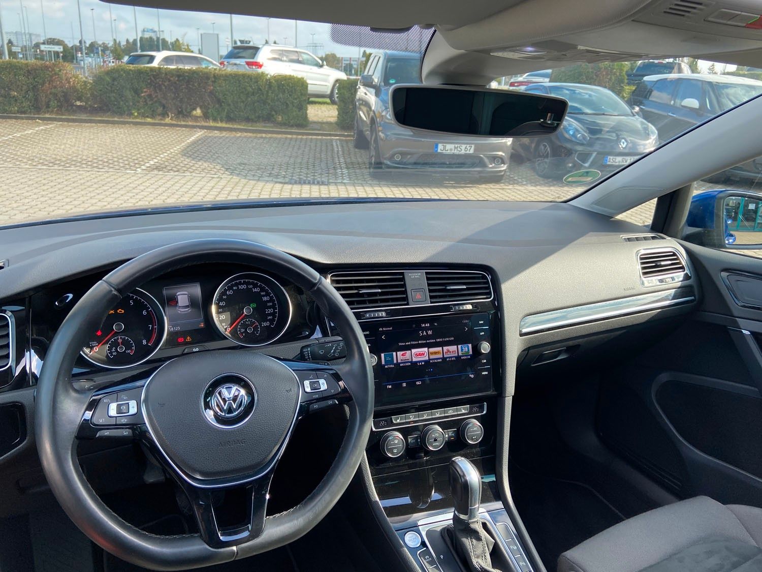 Volkswagen Golf Golf VII 1,5 TSI Highline|R-LINE|PANO|19&quot;TOMASON