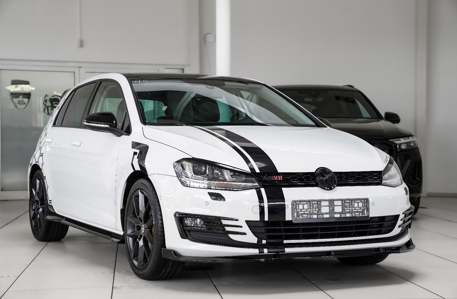 Volkswagen Golf Golf VII Lim. Highline BMT Dach Austauschmotor !