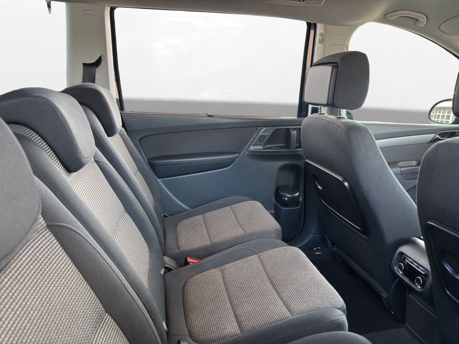 Volkswagen Sharan Sharan Comfortline 2x el. Tür Navi Dynaudio