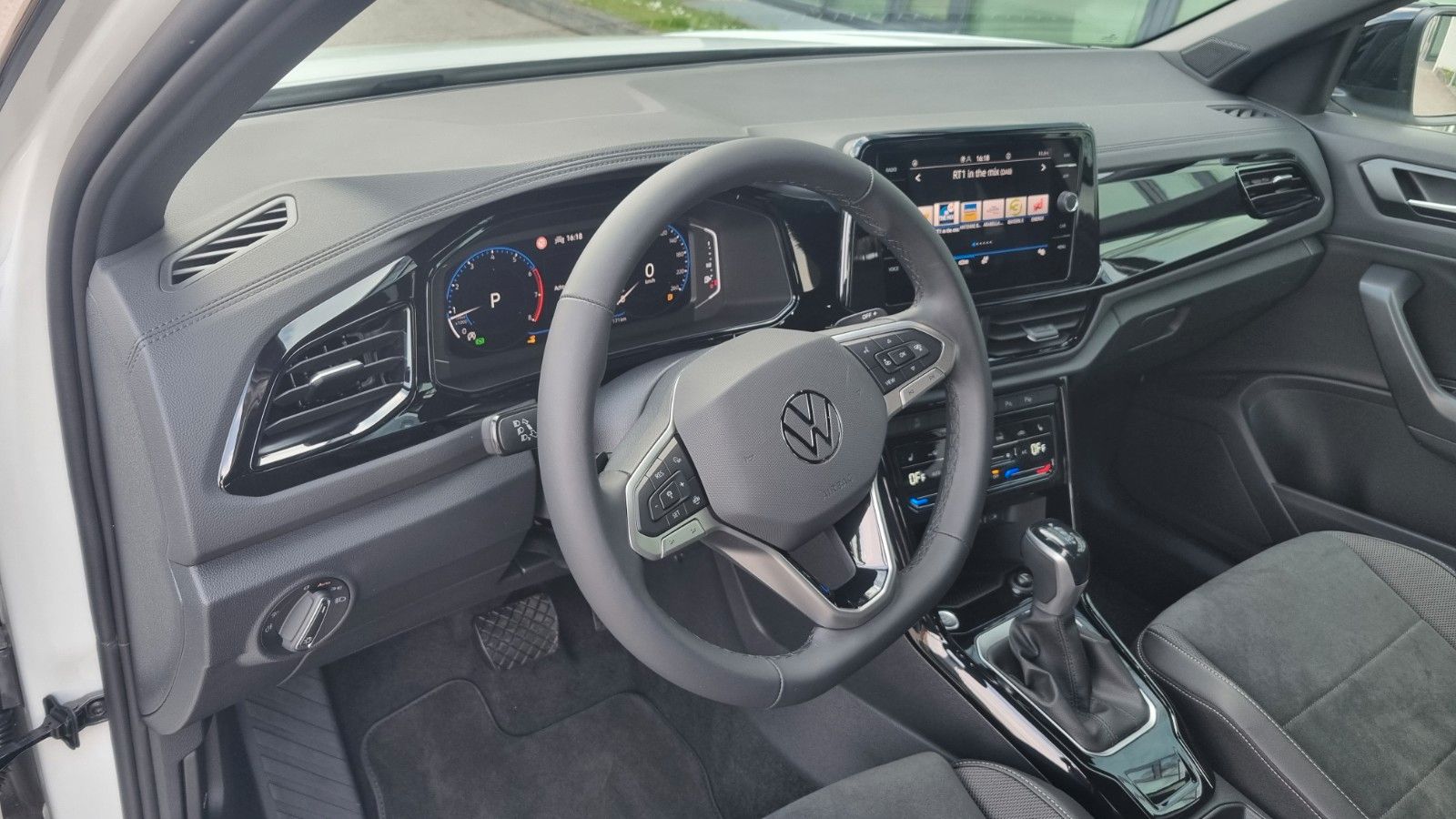 Volkswagen T-Roc T-Roc Style + Black Style Paket 18Z DSG Ergo 25%