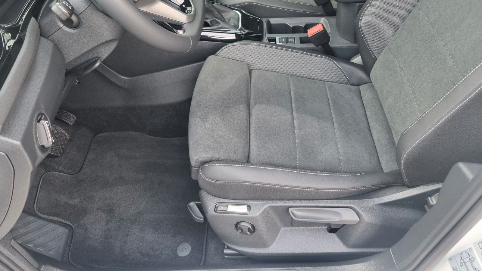 Volkswagen T-Roc T-Roc Style + Black Style Paket 18Z DSG Ergo 25%