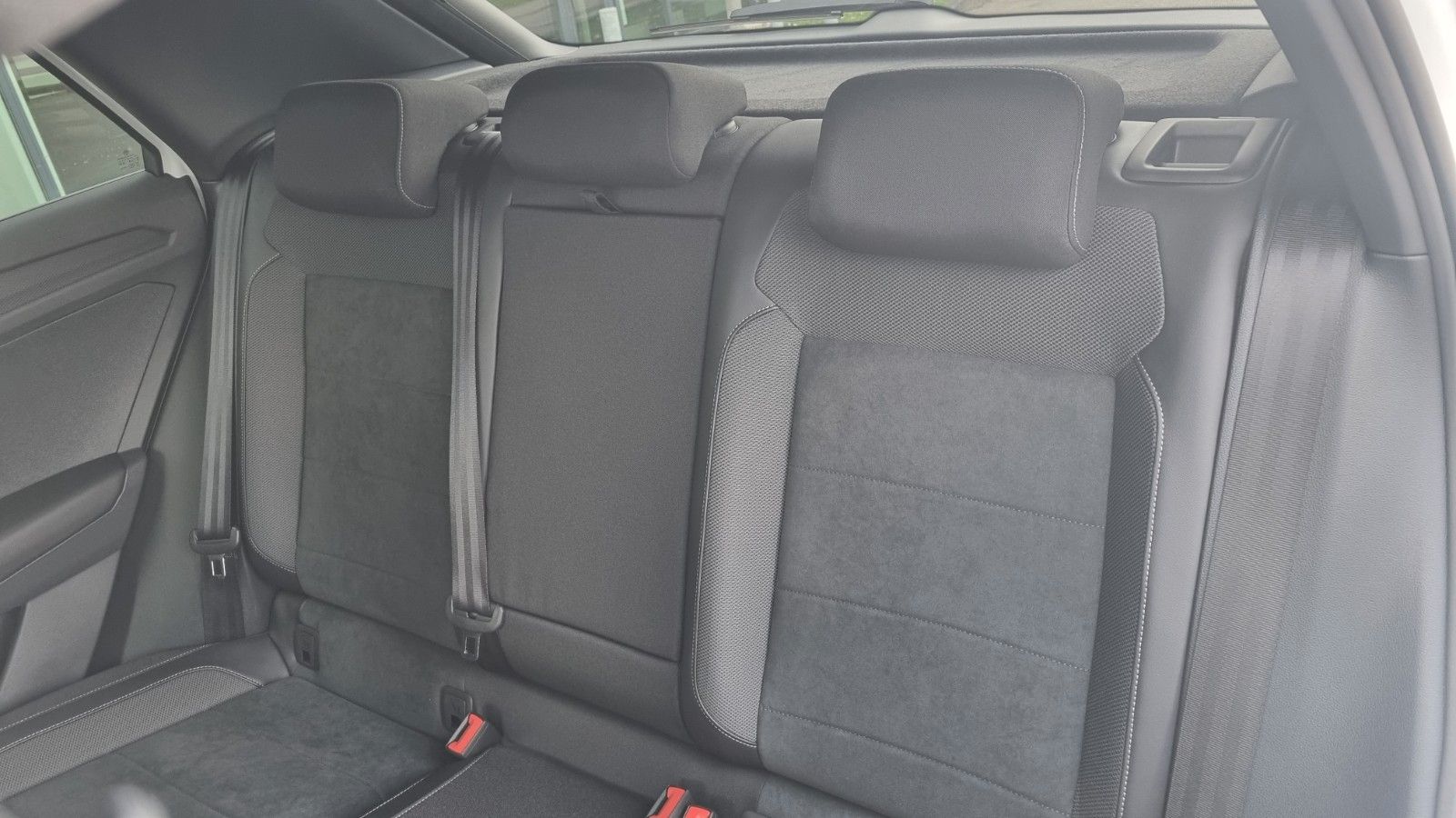 Volkswagen T-Roc T-Roc Style + Black Style Paket 18Z DSG Ergo 25%