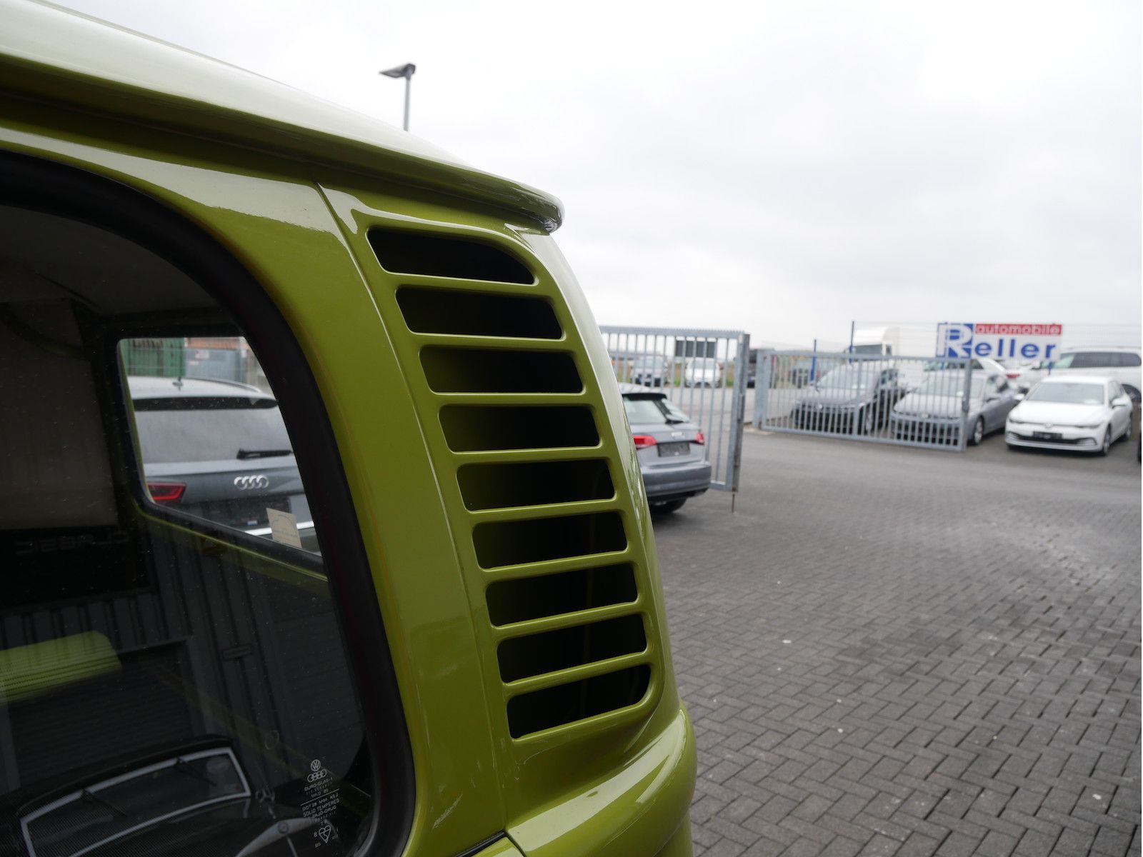 Volkswagen T2 T2 (alle) B Deluxe Fensterbus, VW Zertifikat