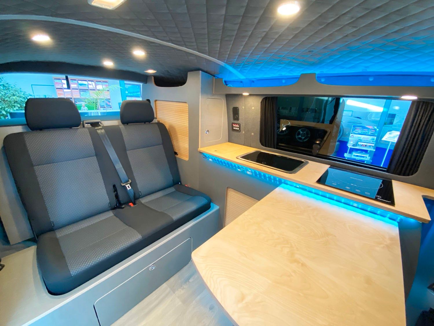 Volkswagen T6 2.0 TDI kurz| CAMPER UMBAU| NEU!!!