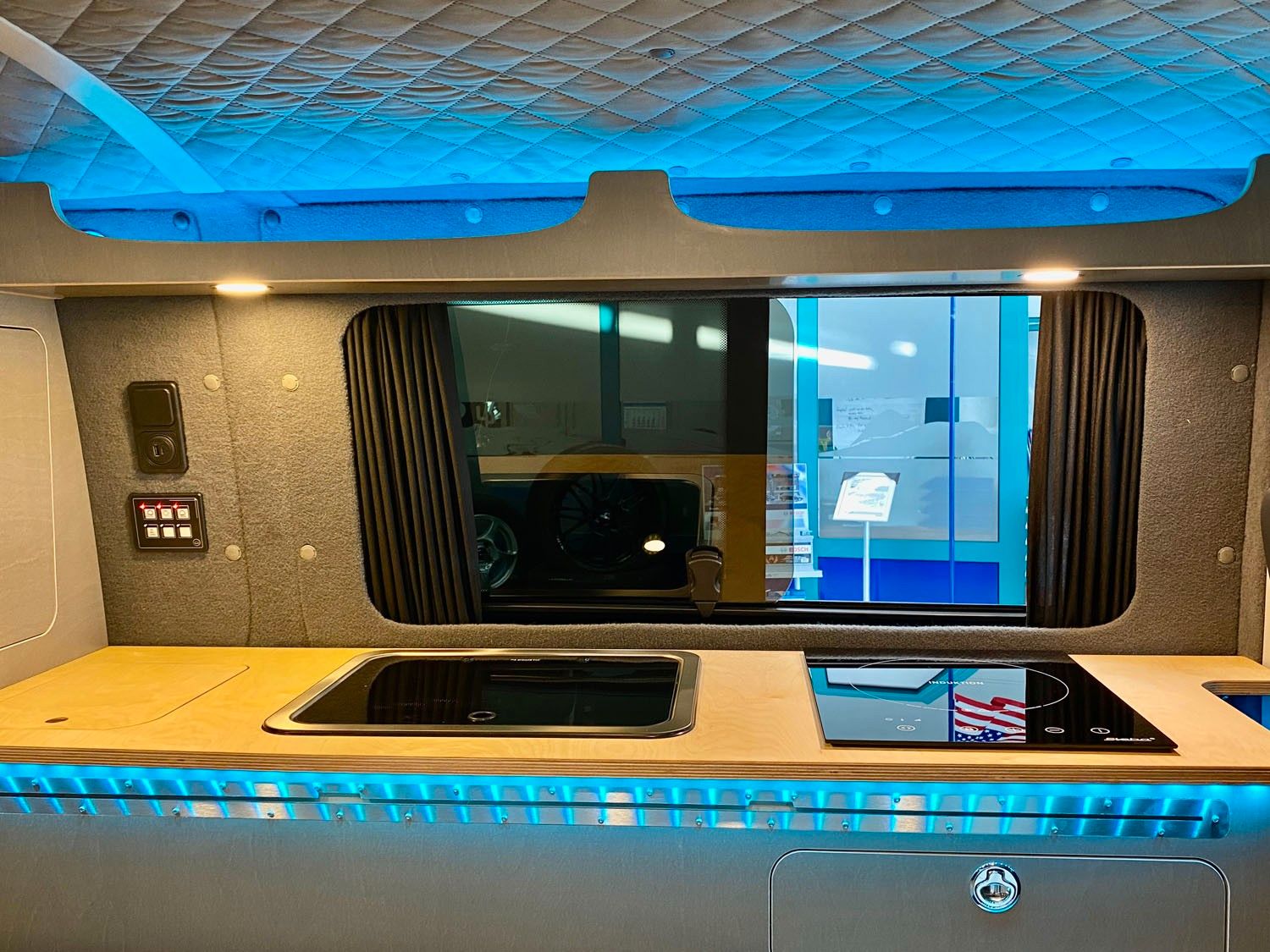 Volkswagen T6 2.0 TDI kurz| CAMPER UMBAU| VERKAUFT!!!
