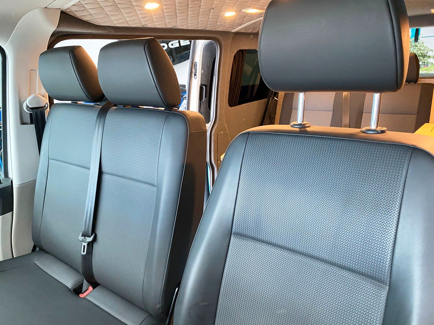 Volkswagen T6 2.0 TDI kurz|CAMPERUMBAU|NEU!!!