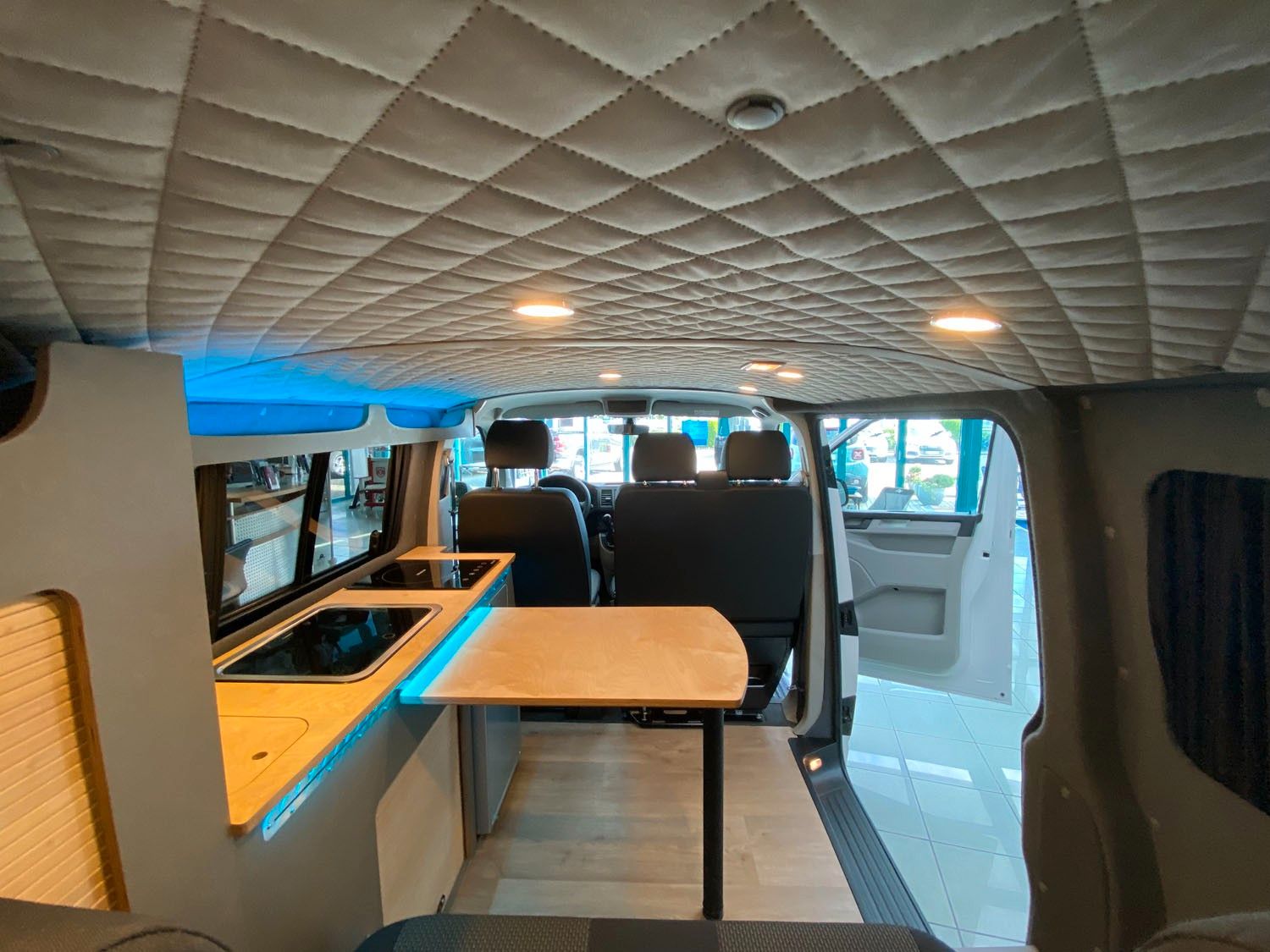 Volkswagen T6 2.0 TDI kurz|CAMPERUMBAU|NEU!!!