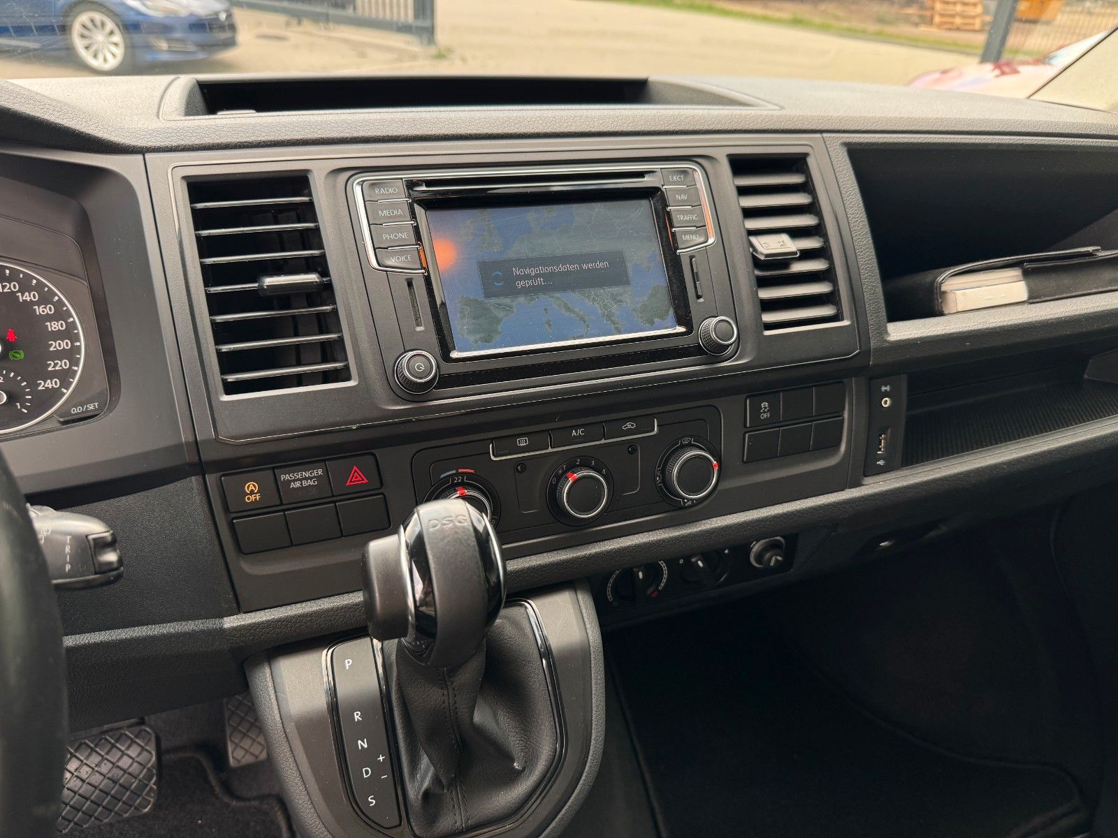 Volkswagen T6 California T6 California Beach 4Motion