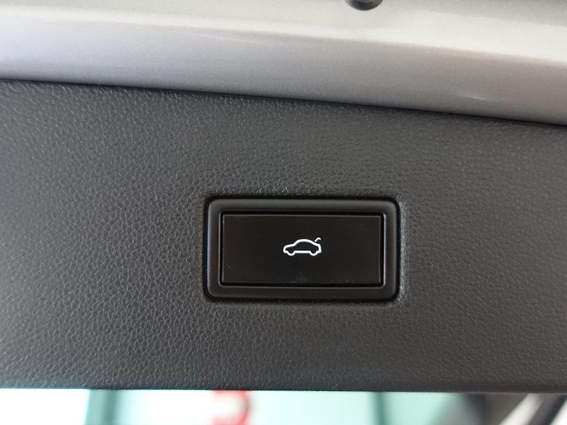 Volkswagen Tiguan Tiguan 1.5 TSI Comfortline DSG AHK el.Heckl. N