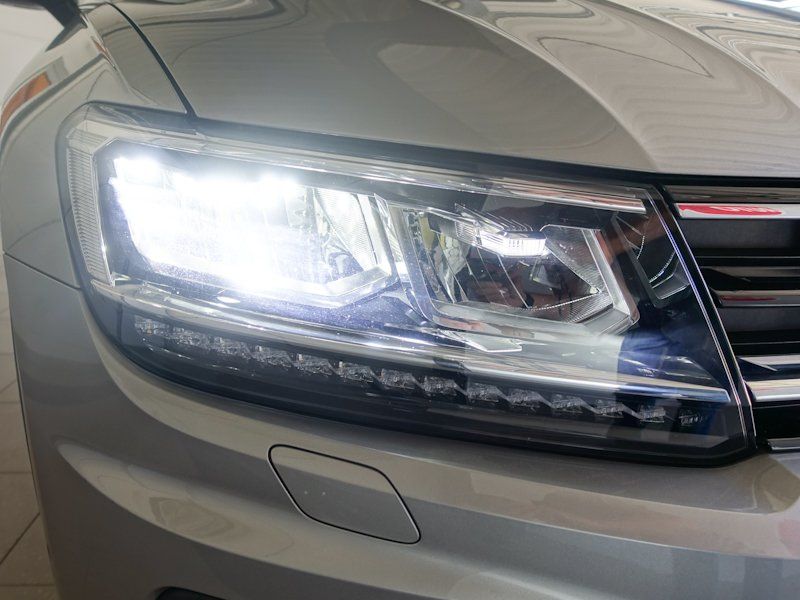 Volkswagen Tiguan Tiguan 1.5 TSI Comfortline DSG AHK el.Heckl. N