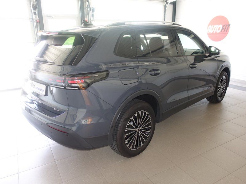 Volkswagen Tiguan Tiguan 2.0 TDI DSG 4Motion AHK Navi el.Heckkl.