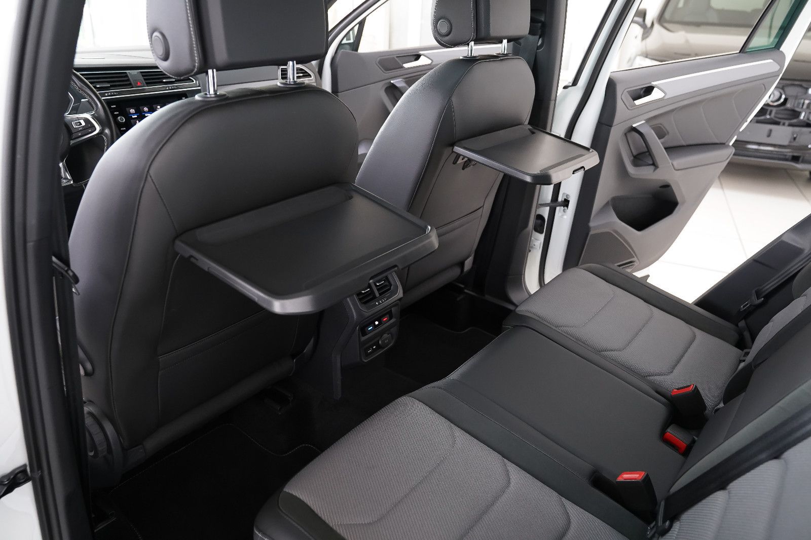 Volkswagen Tiguan Tiguan Highline BMT Pano Navi R-Line Kamera AHK