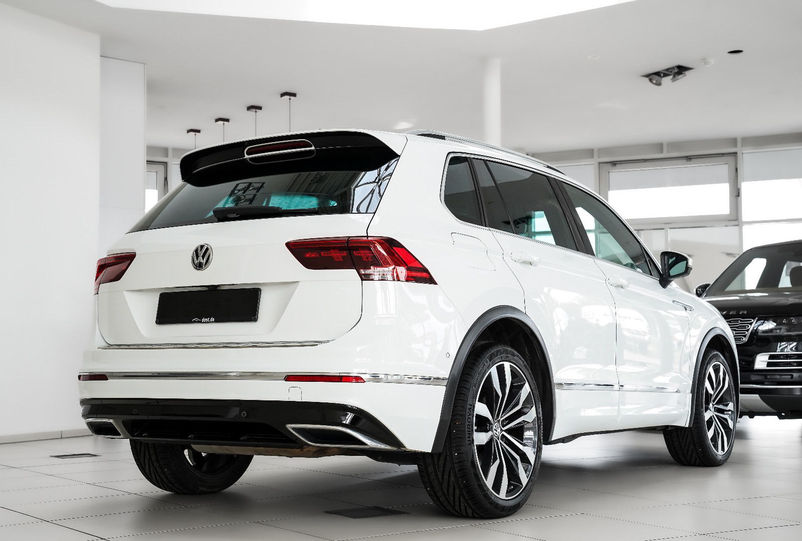 Volkswagen Tiguan Tiguan Highline BMT Pano Navi R-Line Kamera AHK