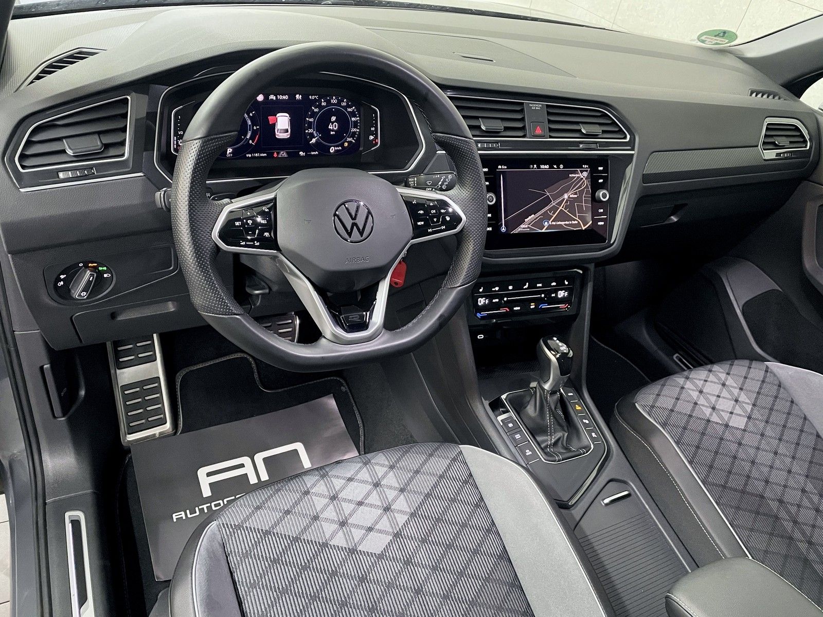 Volkswagen Tiguan Tiguan R-Line eHybrid Black Style+Business Premi
