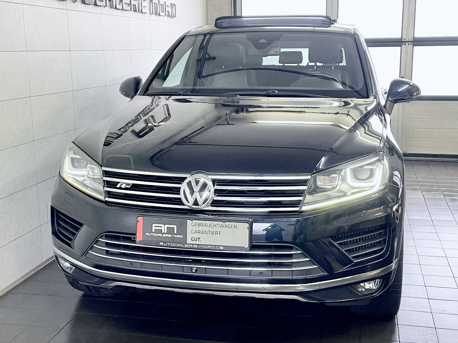Volkswagen Touareg Touareg V6 TDI Terrain Tech 4Motion R Line