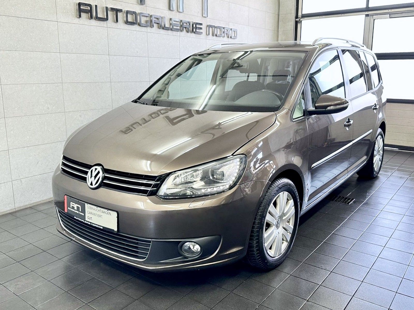 Volkswagen Touran Touran Highline Alcantara+Navi+Xenon+7 Sitze