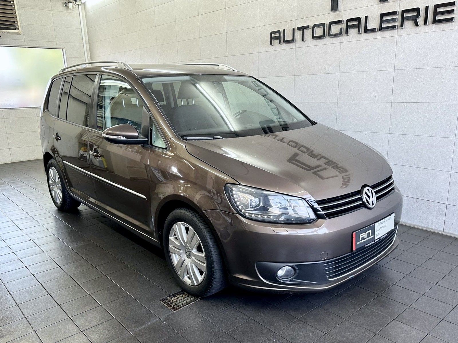 Volkswagen Touran Touran Highline Alcantara+Navi+Xenon+7 Sitze