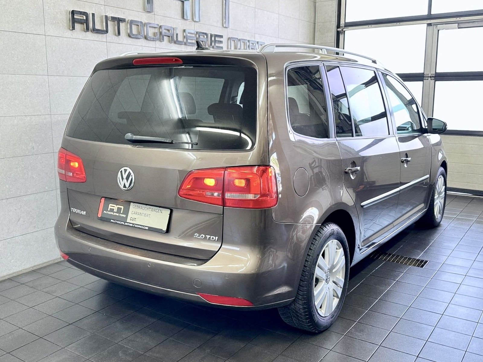 Volkswagen Touran Touran Highline Alcantara+Navi+Xenon+7 Sitze
