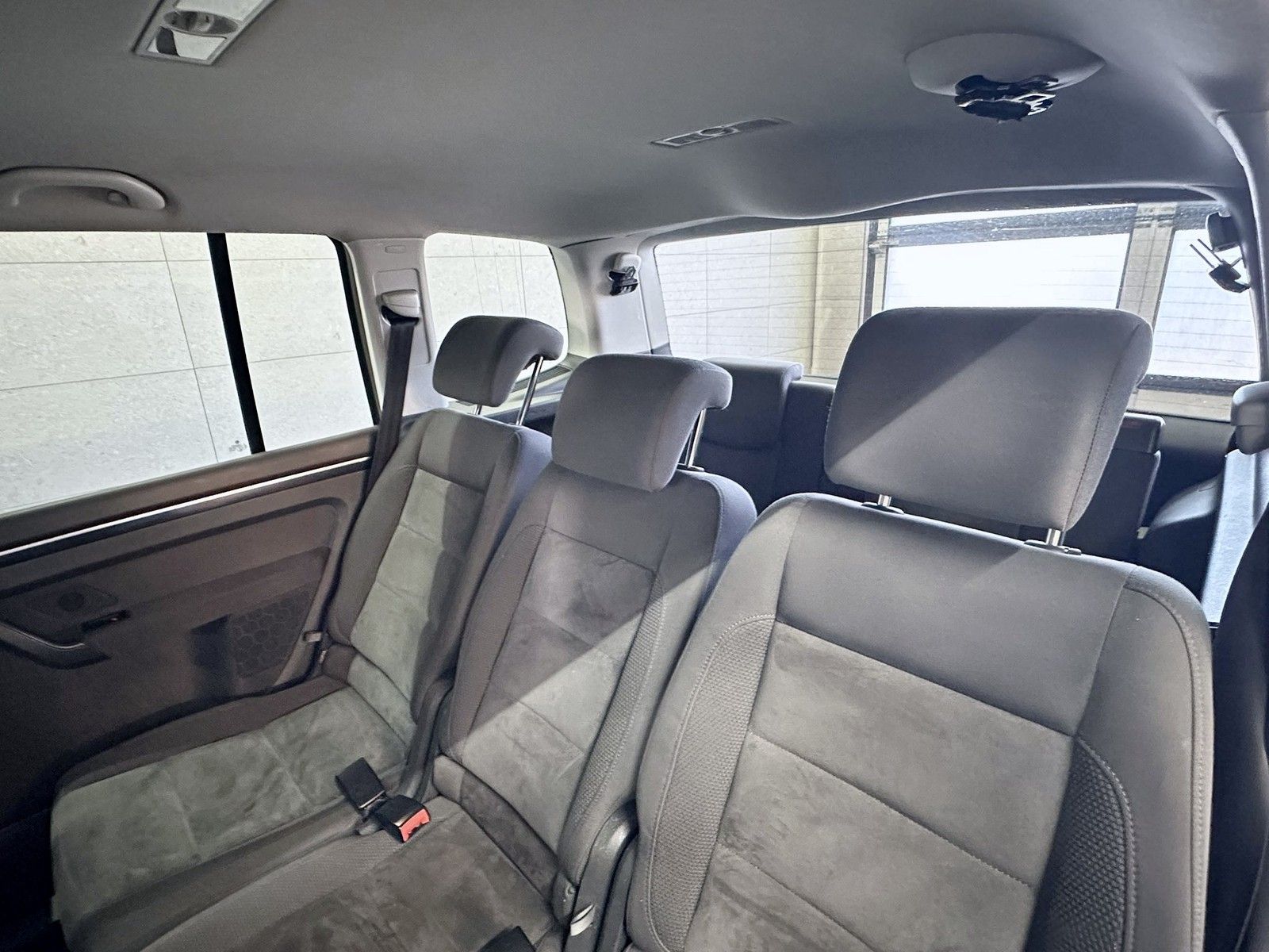 Volkswagen Touran Touran Highline Alcantara+Navi+Xenon+7 Sitze