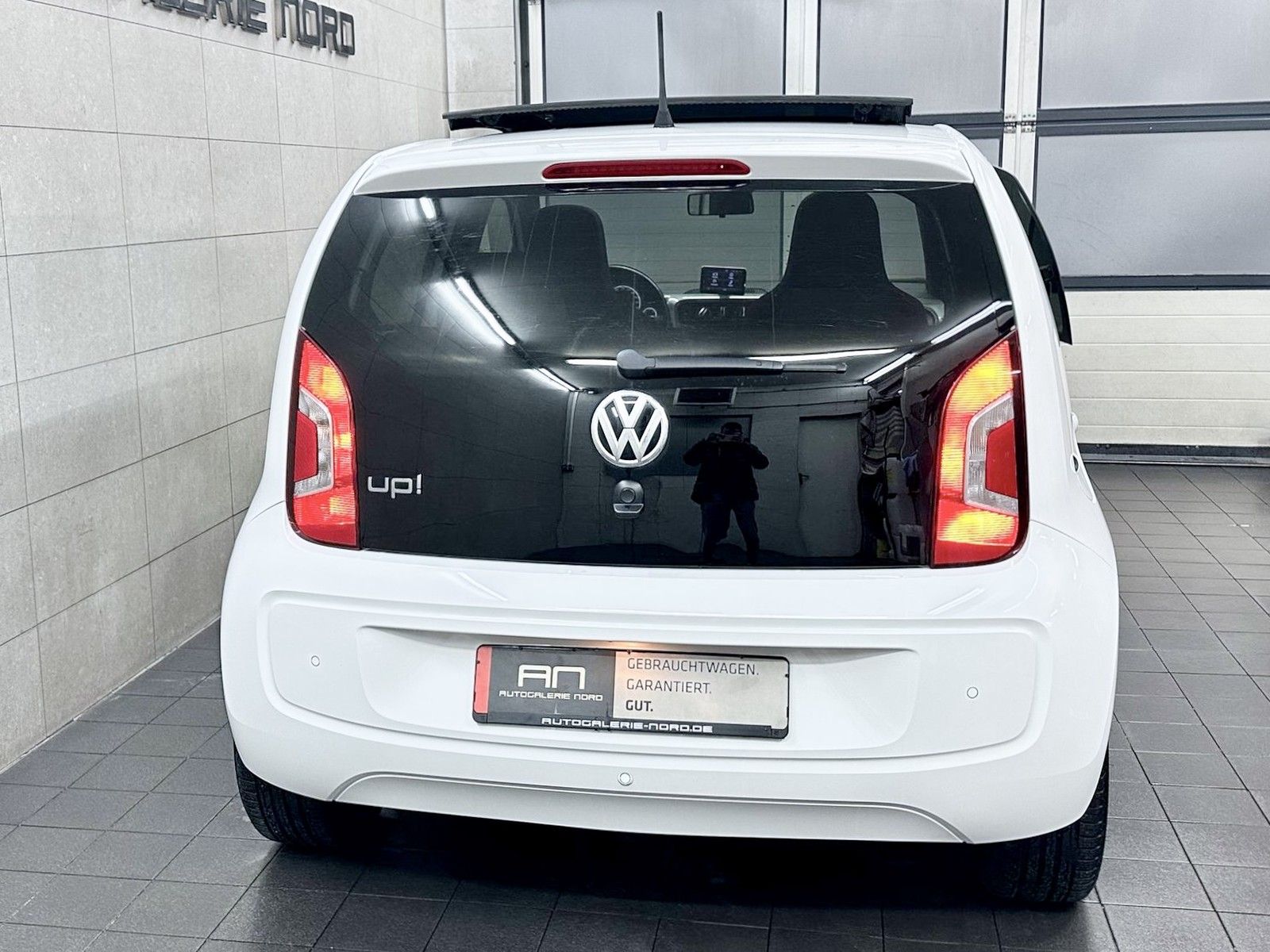 Volkswagen up! up! high Pano+Sport Pack Black R+Tempomat+SHZ