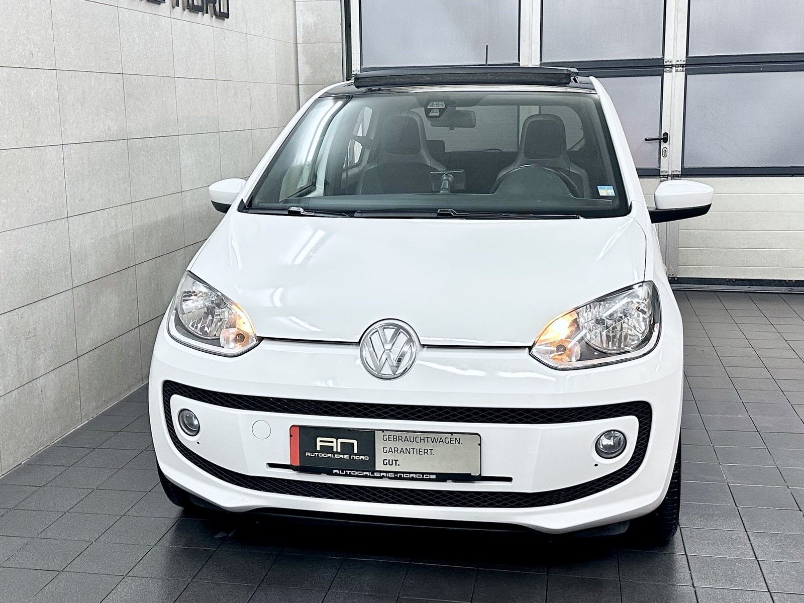 Volkswagen up! up! high Pano+Sport Pack Black R+Tempomat+SHZ
