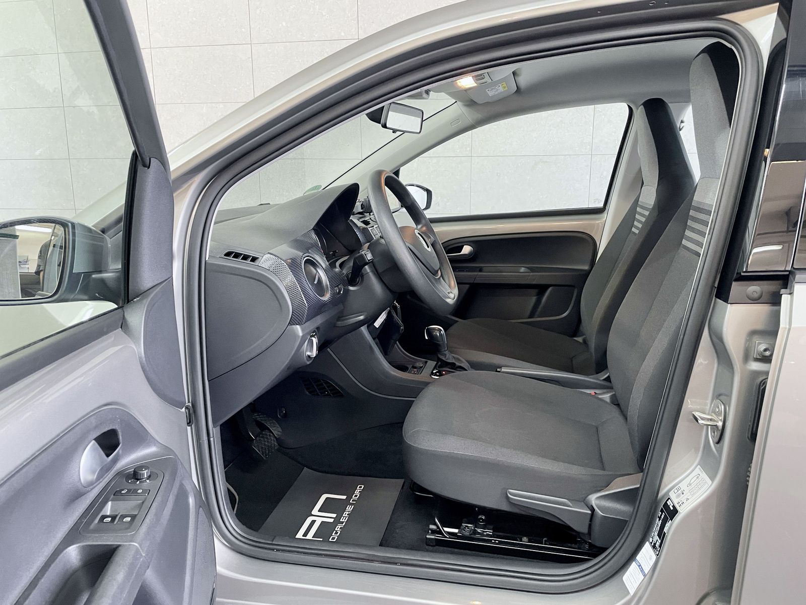 Volkswagen up! up! up! e-up! 1.Hand+Navi+Winterpaket
