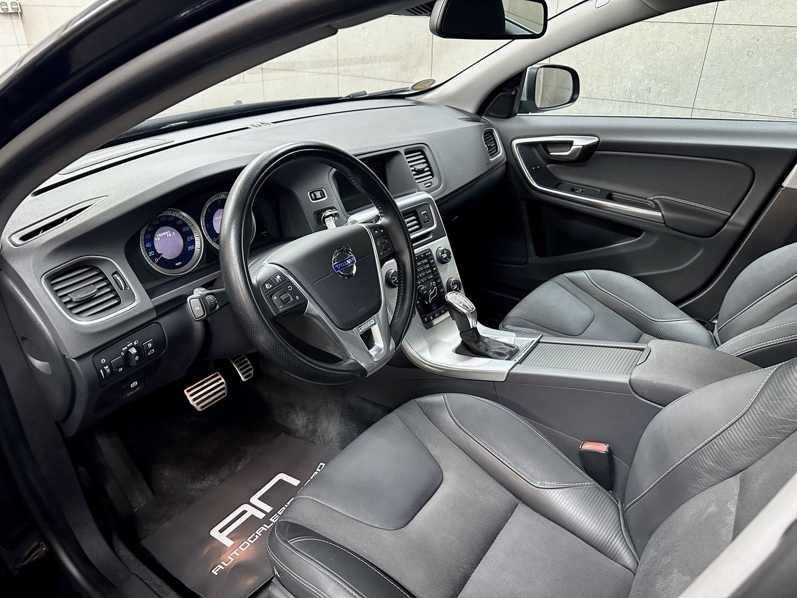 Volvo S60 S60 R-Design Xenon+Navi+Leder+ACC+SHD+Kamera