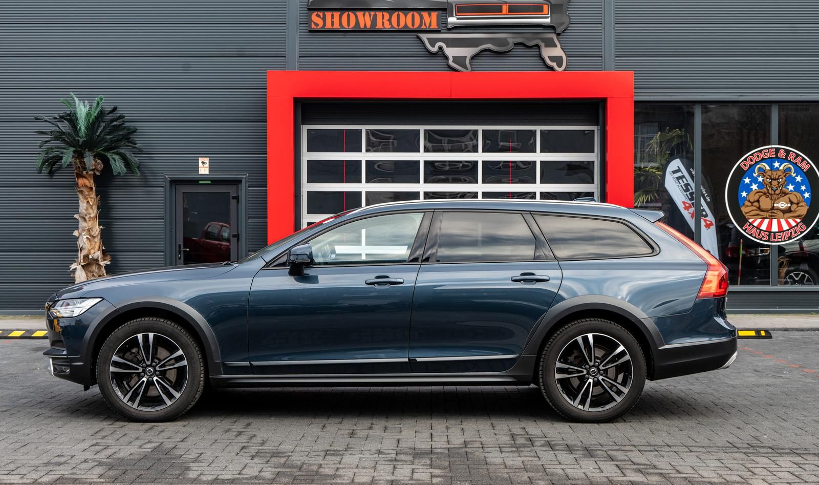 Volvo V90 Cross Country V90 2,0l D5 Cross Country Navi,ACC 2 Jah. Garant