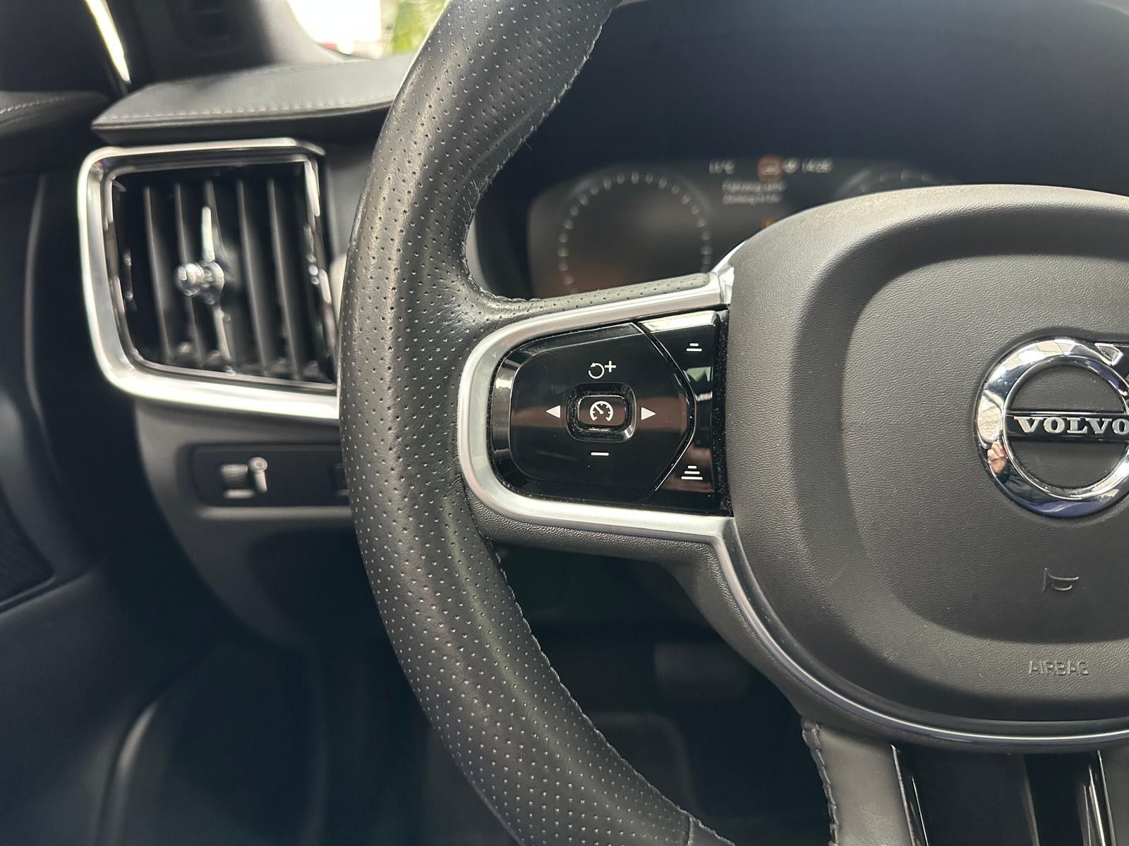 Volvo V90 V90 T6 AWD*INSCRIPTION*PANO*DIGITAL*HUD*LED*AHK*