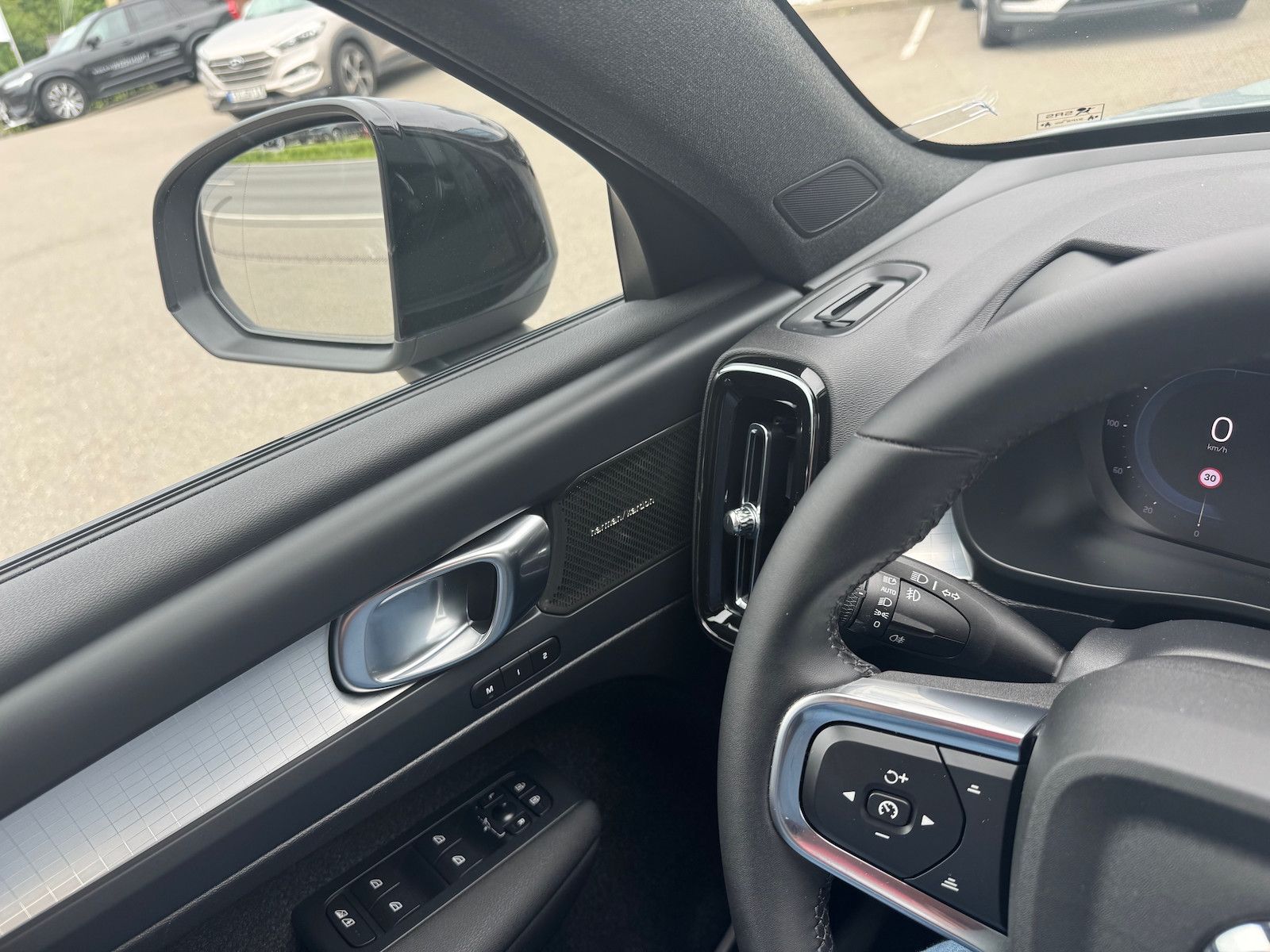 Volvo XC40 XC40 B4*Plus Dark*NP54850*ACC*AHK*BLIS*Keyless*