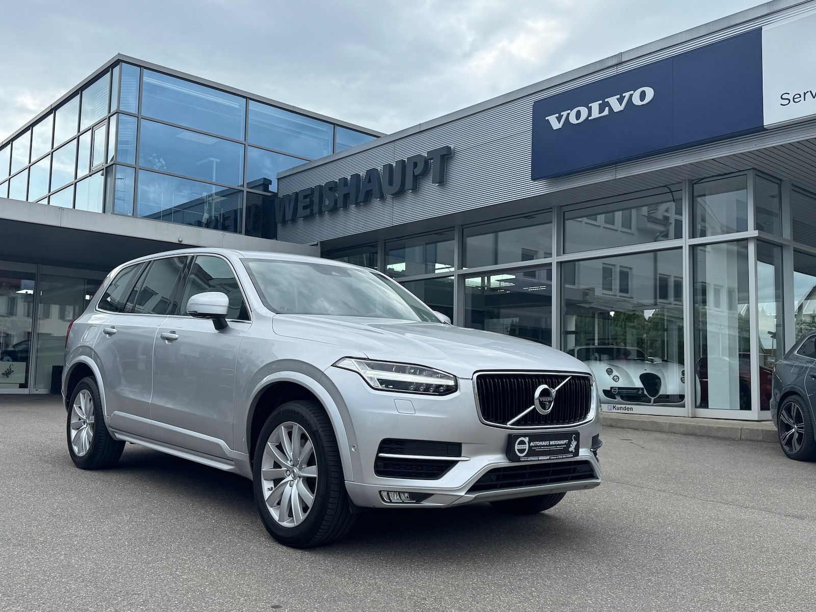 Volvo XC90 XC90 D5*AWD*Momentum*Elektr. Fahrersitz*360°*AHK